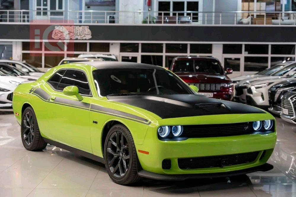 Dodge Challenger